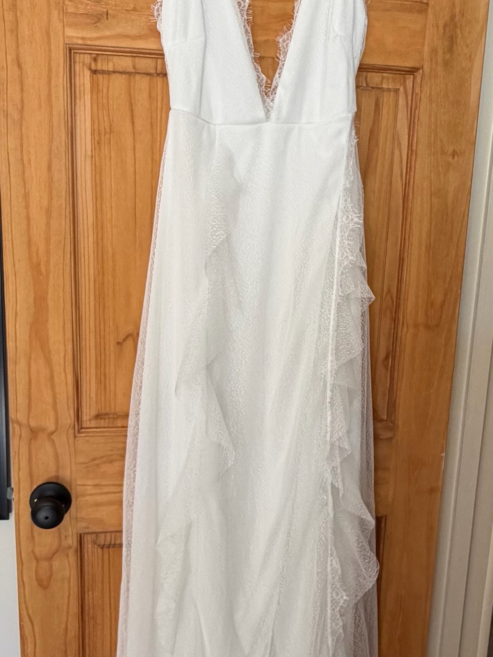 Elegant White V-Neck Lace Trim Maxi Dress